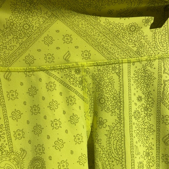 Fabletics gently used Leggings - Picture 2 of 7